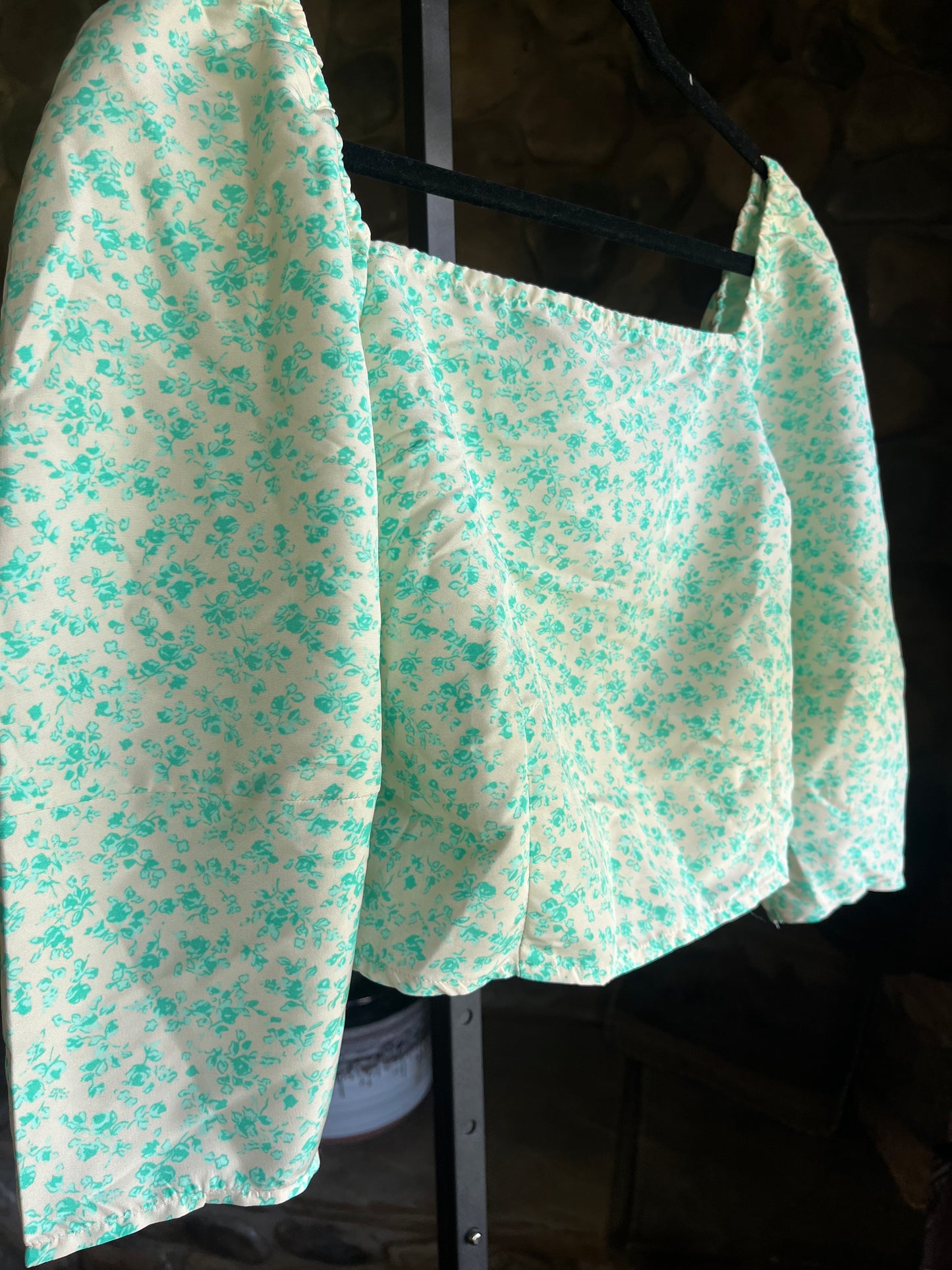 Levi's Puff Sleeve