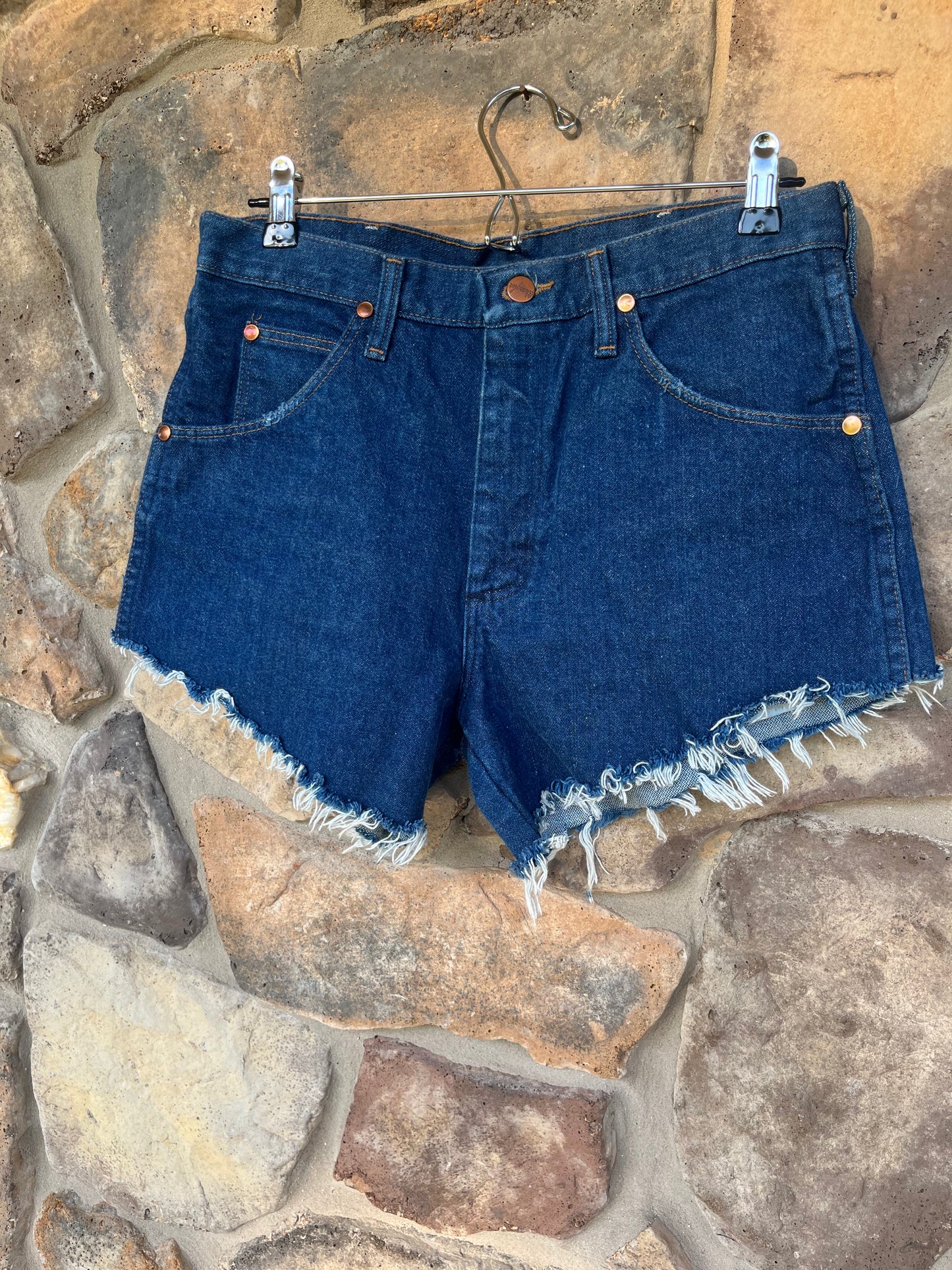 THE Wrangler Cutoffs